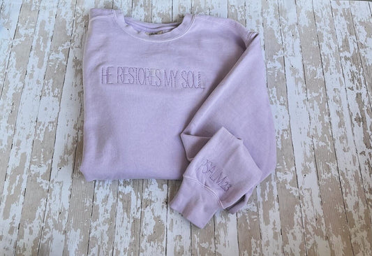“He Restores My Soul” Women’s Sweatshirt